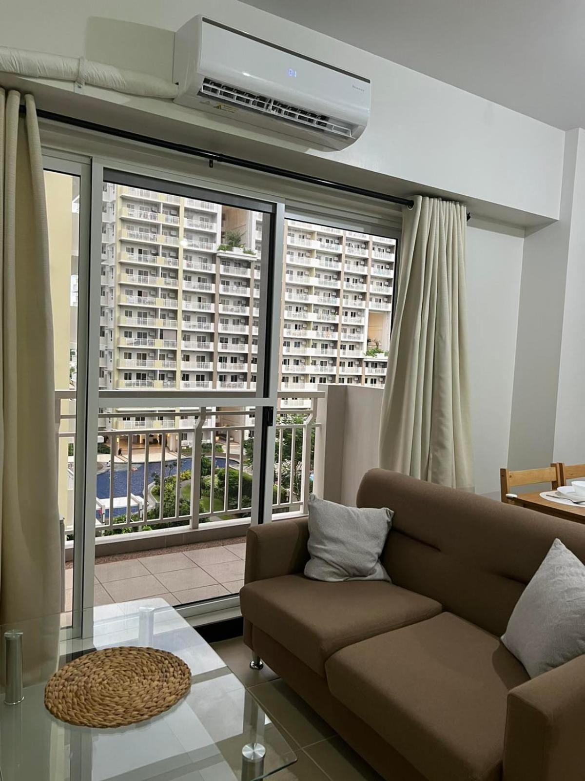 2 Bedroom Condo Unit Near Sm Bf & Naia At The Atherton By Dmci With 2 Balcony Paranaque City Buitenkant foto