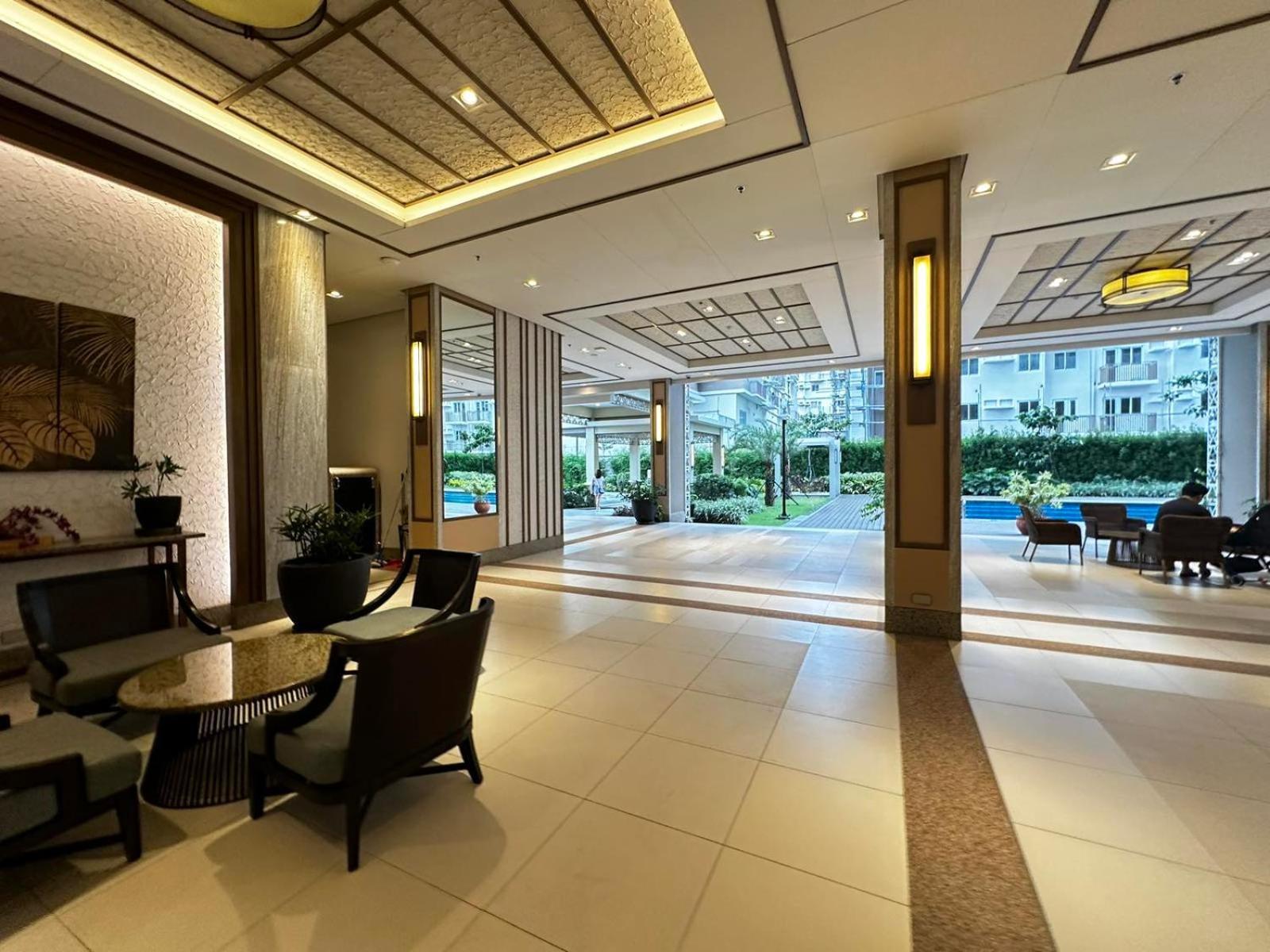 2 Bedroom Condo Unit Near Sm Bf & Naia At The Atherton By Dmci With 2 Balcony Paranaque City Buitenkant foto
