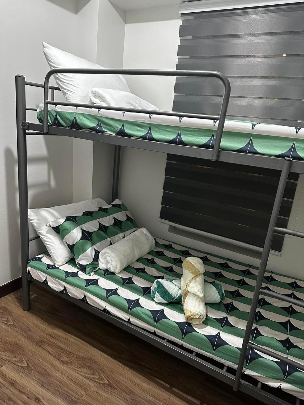 2 Bedroom Condo Unit Near Sm Bf & Naia At The Atherton By Dmci With 2 Balcony Paranaque City Buitenkant foto