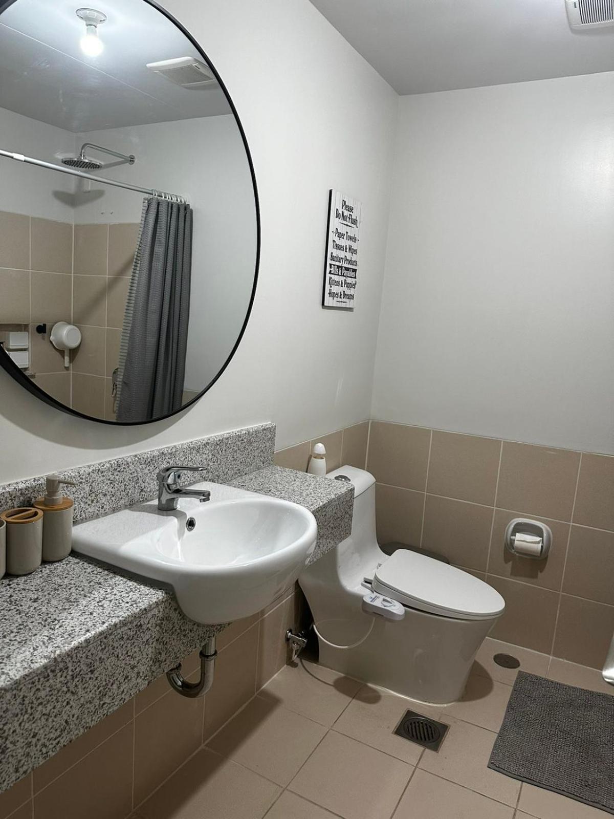 2 Bedroom Condo Unit Near Sm Bf & Naia At The Atherton By Dmci With 2 Balcony Paranaque City Buitenkant foto